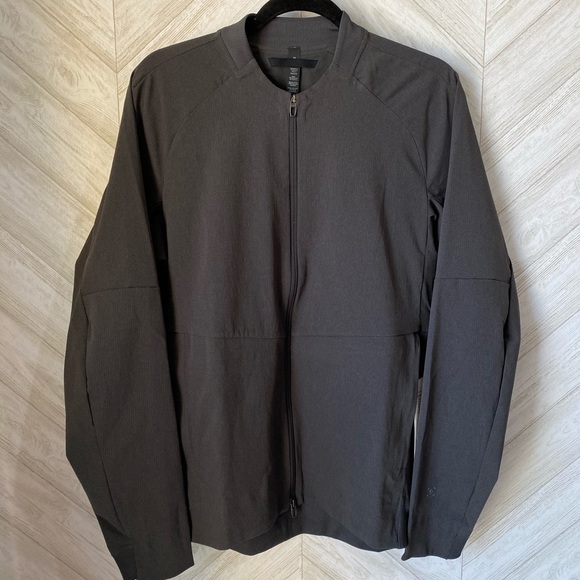 🍋Lululemon AIRING EASY BOMBER🍋 - Picture 5 of 7